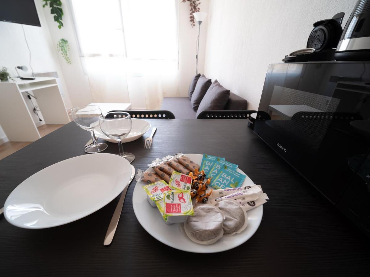Appartement Climatise Avec Parking A 6Min A Pied De La Gare St Charles Марсель Экстерьер фото