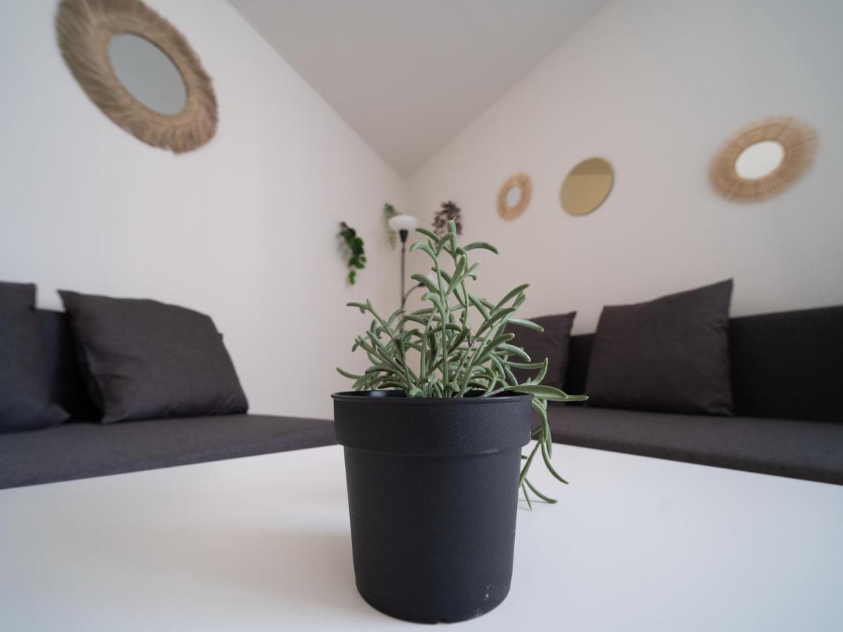 Appartement Climatise Avec Parking A 6Min A Pied De La Gare St Charles Марсель Экстерьер фото
