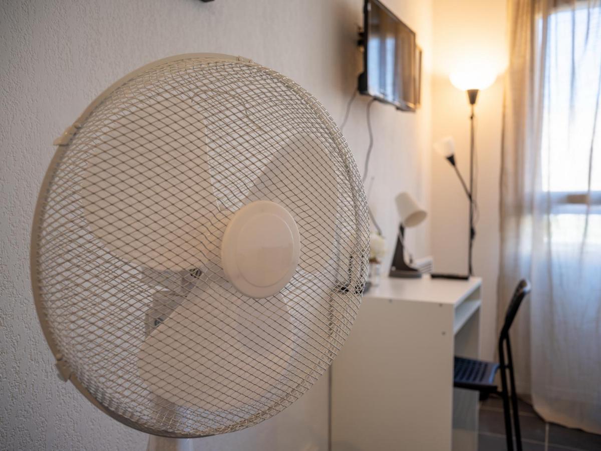 Appartement Climatise Avec Parking A 6Min A Pied De La Gare St Charles Марсель Экстерьер фото