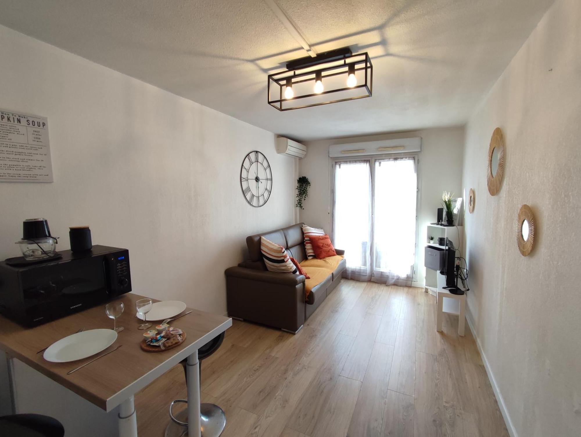 Appartement Climatise Avec Parking A 6Min A Pied De La Gare St Charles Марсель Экстерьер фото
